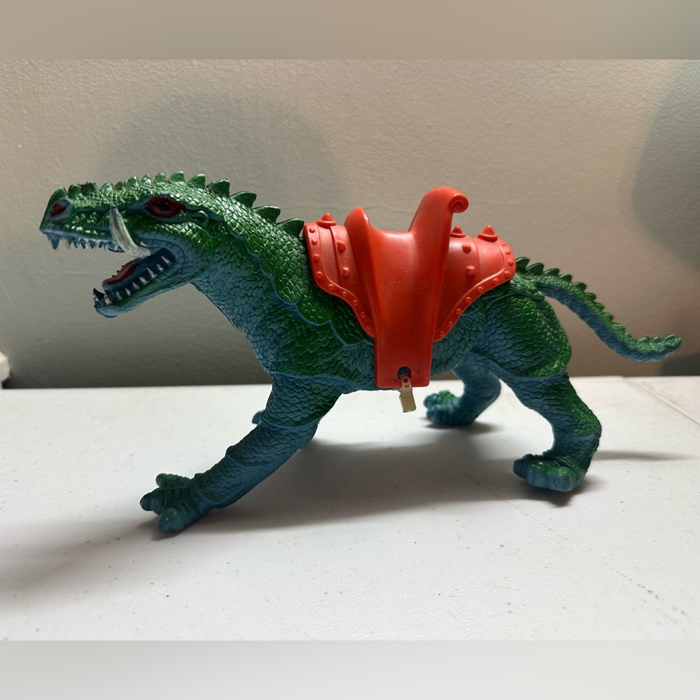 VTG 1984 Imperial Dragon Beast Dinosaur Serpent Figure w/ Saddle Hong Kong